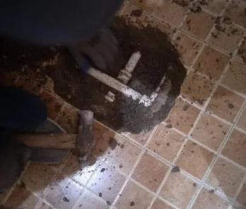 宁乡卫生间漏水维修公司为您分享下卫生间渗水如何处理及注意事项